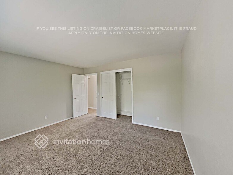 Building Photo - 3761 S Pitkin Ct