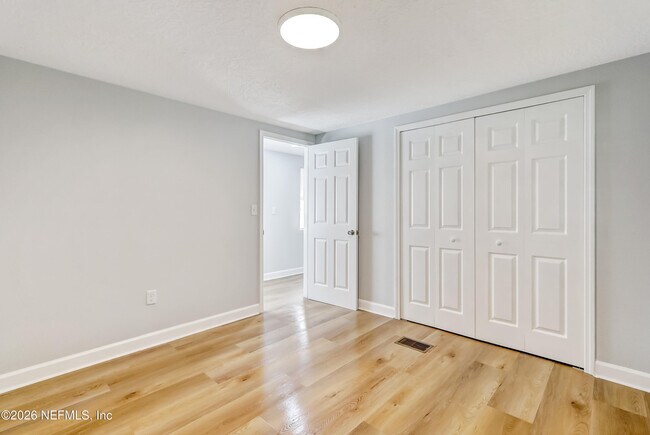 Building Photo - 11321 Deep Ln