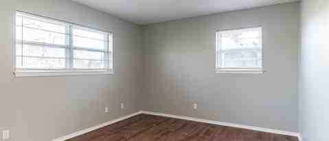 Building Photo - 1822 Greenwood Ln