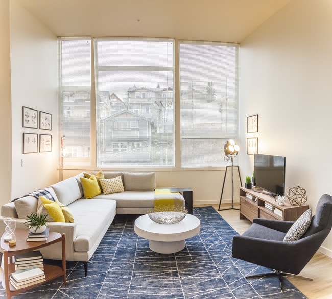 Building Photo - Henry