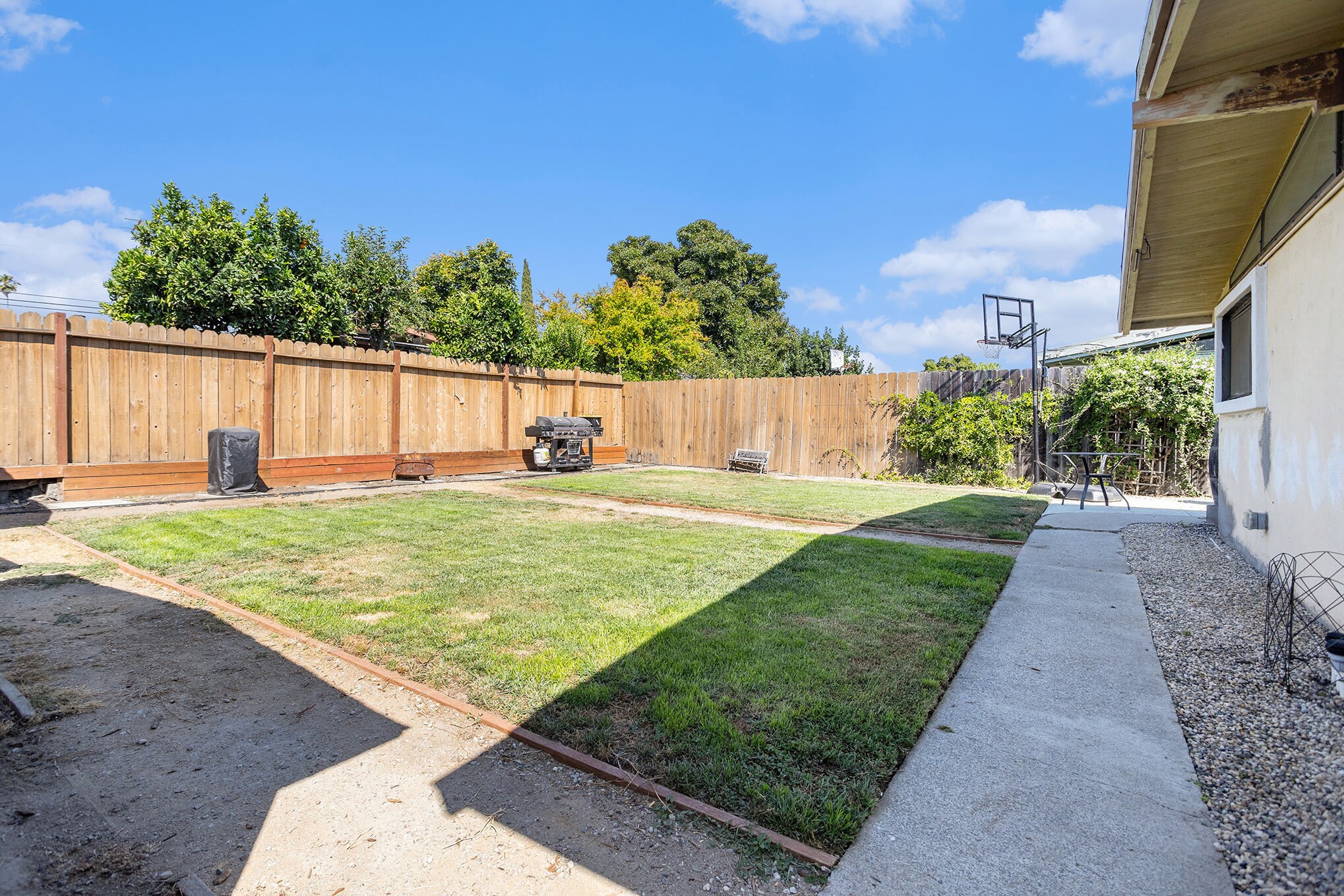 Building Photo - 27727 Orlando Ave