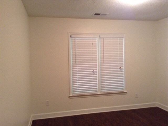 Building Photo - 4424 Gladwood Lane