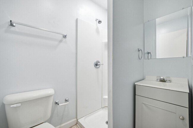 Building Photo - OPEN HOUSE SATURDAY THE 20TH 1PM-3PM! Three-bedroom, two-and-a-half bathrooms in Pembroke Meadows!