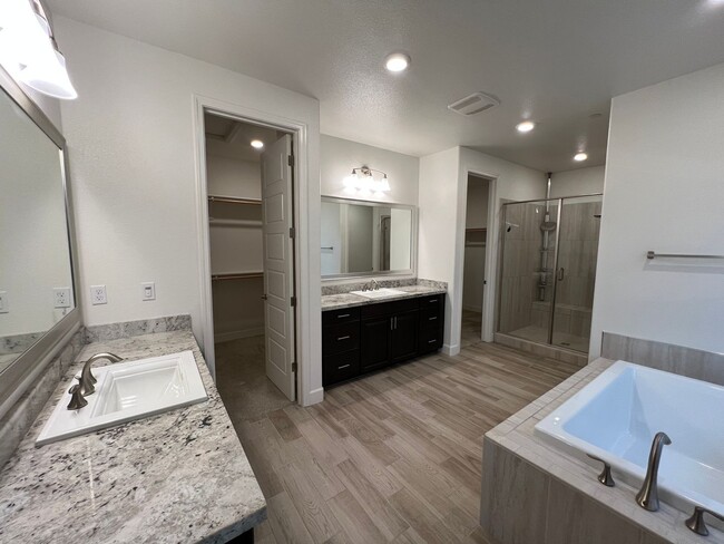 Building Photo - Beautiful Home With Large Primary Suite, Multiple Living Rooms, and more!