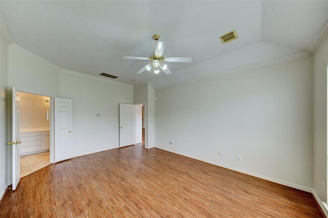 Building Photo - 3203 Amerson Dr
