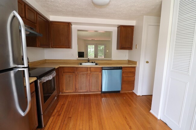 Building Photo - 229 Red Jade Dr