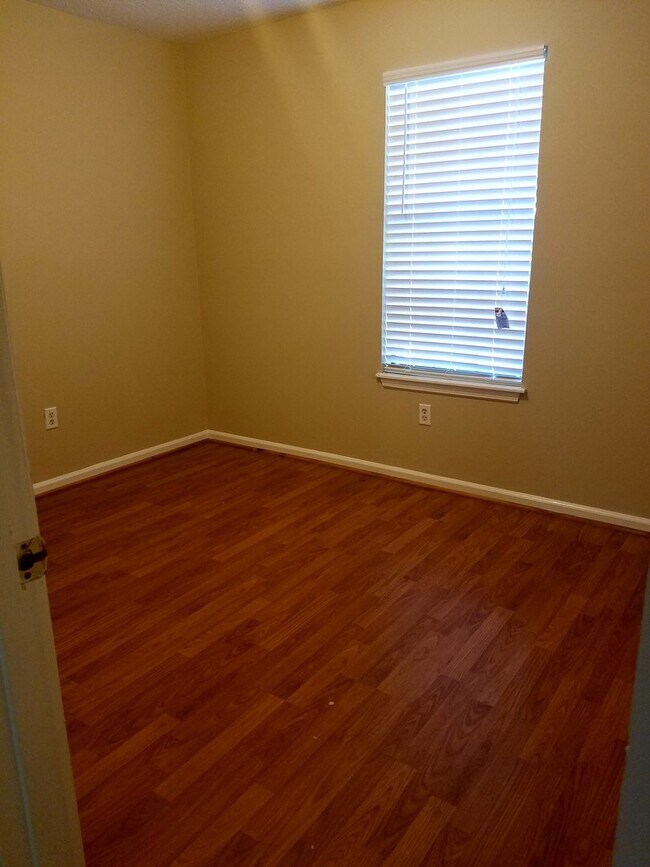 Building Photo - Three Bedroom Brick Home Walking Distance ...