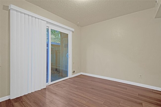 Building Photo - 3454 Willowrun Dr