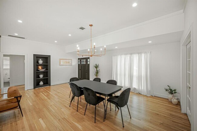 Building Photo - 5630 Lymbar Dr