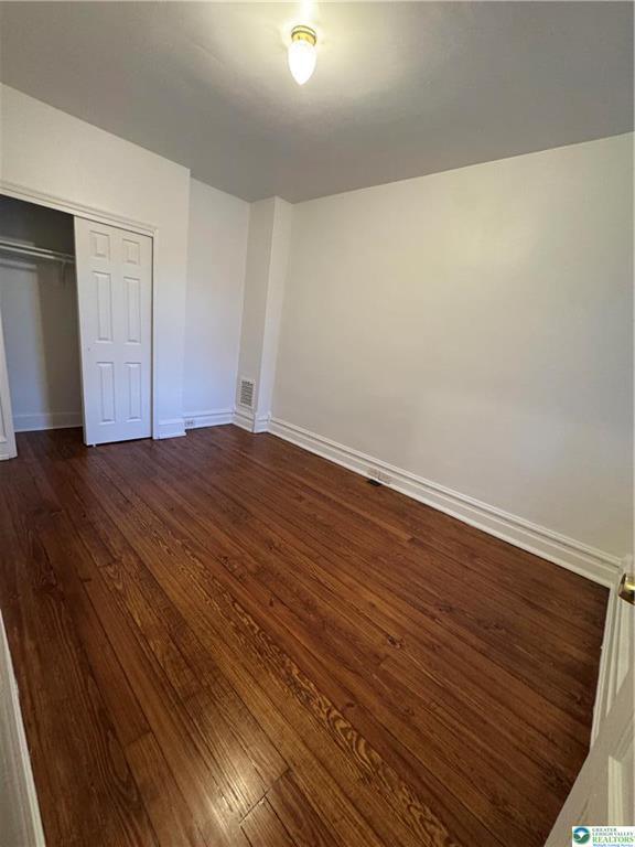 Building Photo - 915 West