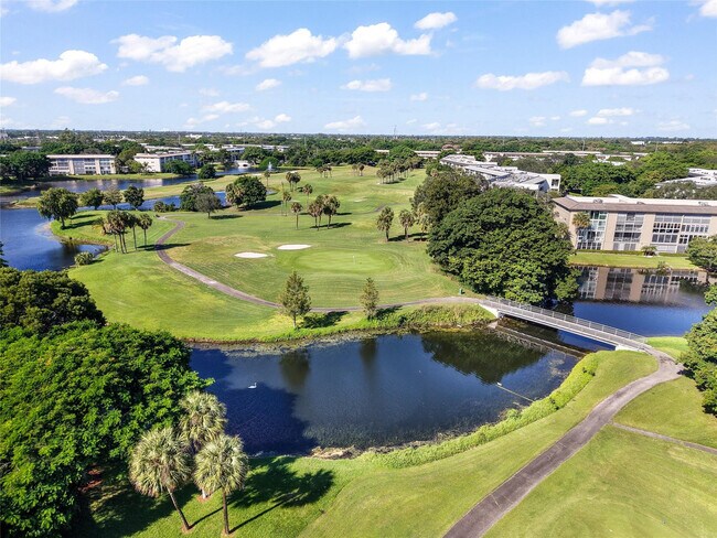 Building Photo - 3203 Portofino Point