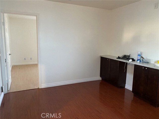 Building Photo - 301 Marguerita Ave