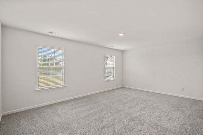 Building Photo - 171 Old Home Rd