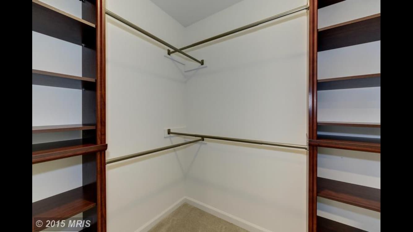 Building Photo - 2831 Cherry St