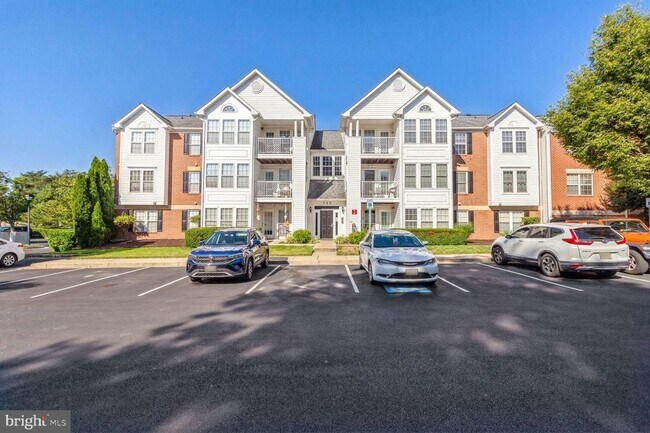 Primary Photo - Ground Level Condo in Piney Orchard
