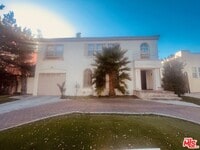 Building Photo - 611 Beachwood Dr