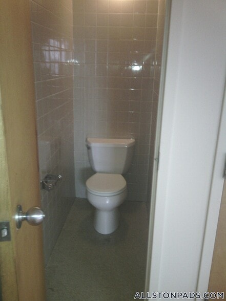 Building Photo - 1110 Commonwealth Ave