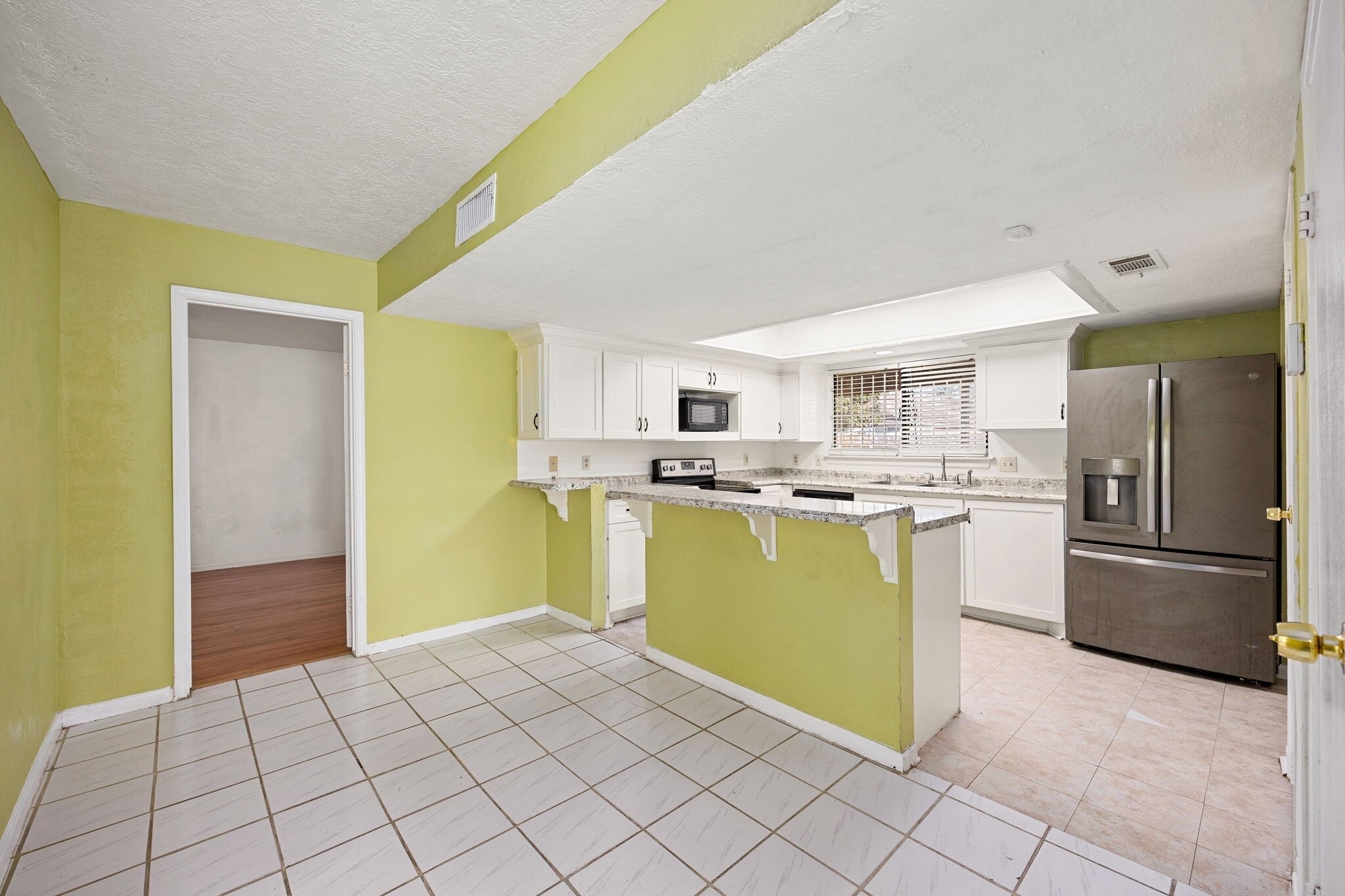 Building Photo - 8602 Pottinger Dr