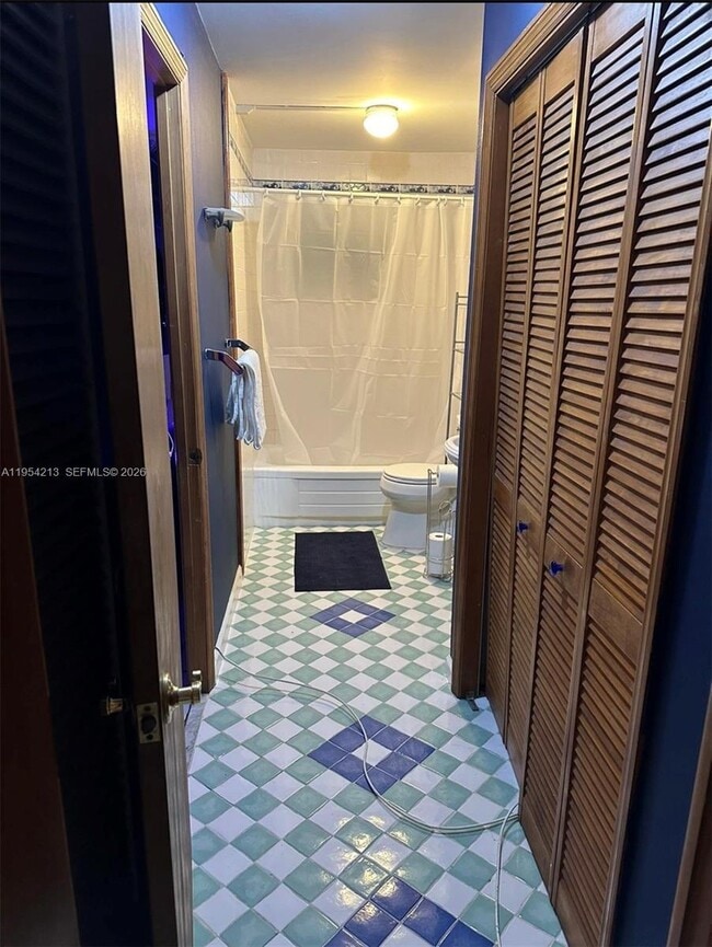 Building Photo - 1620 West Ave