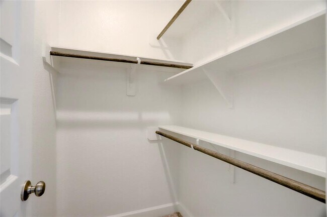 Building Photo - 2327 Partridgeberry Ln