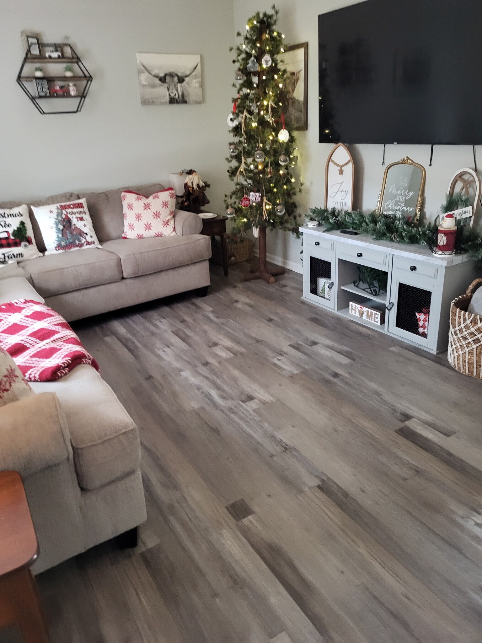 Building Photo - 610 Cricket Ln