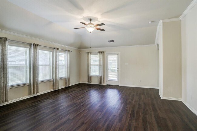 Building Photo - 24131 McKinzie Ridge Dr