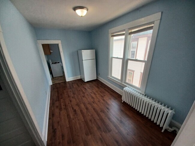 Building Photo - 787-789 Aurora Ave