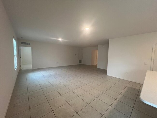 Building Photo - 1339 Maracaibo St