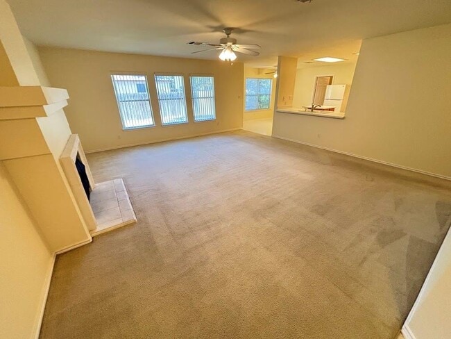 Building Photo - 7408 Pusch Ridge Loop