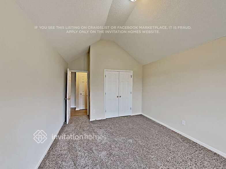 Building Photo - 3539 Riverview Club Dr