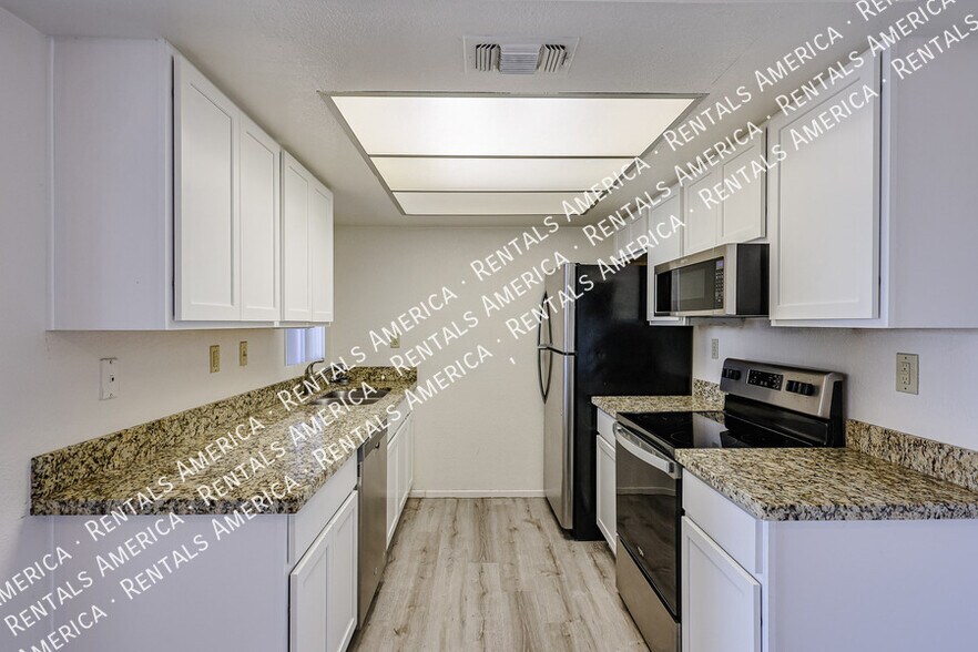 Building Photo - 6480 N 82nd St