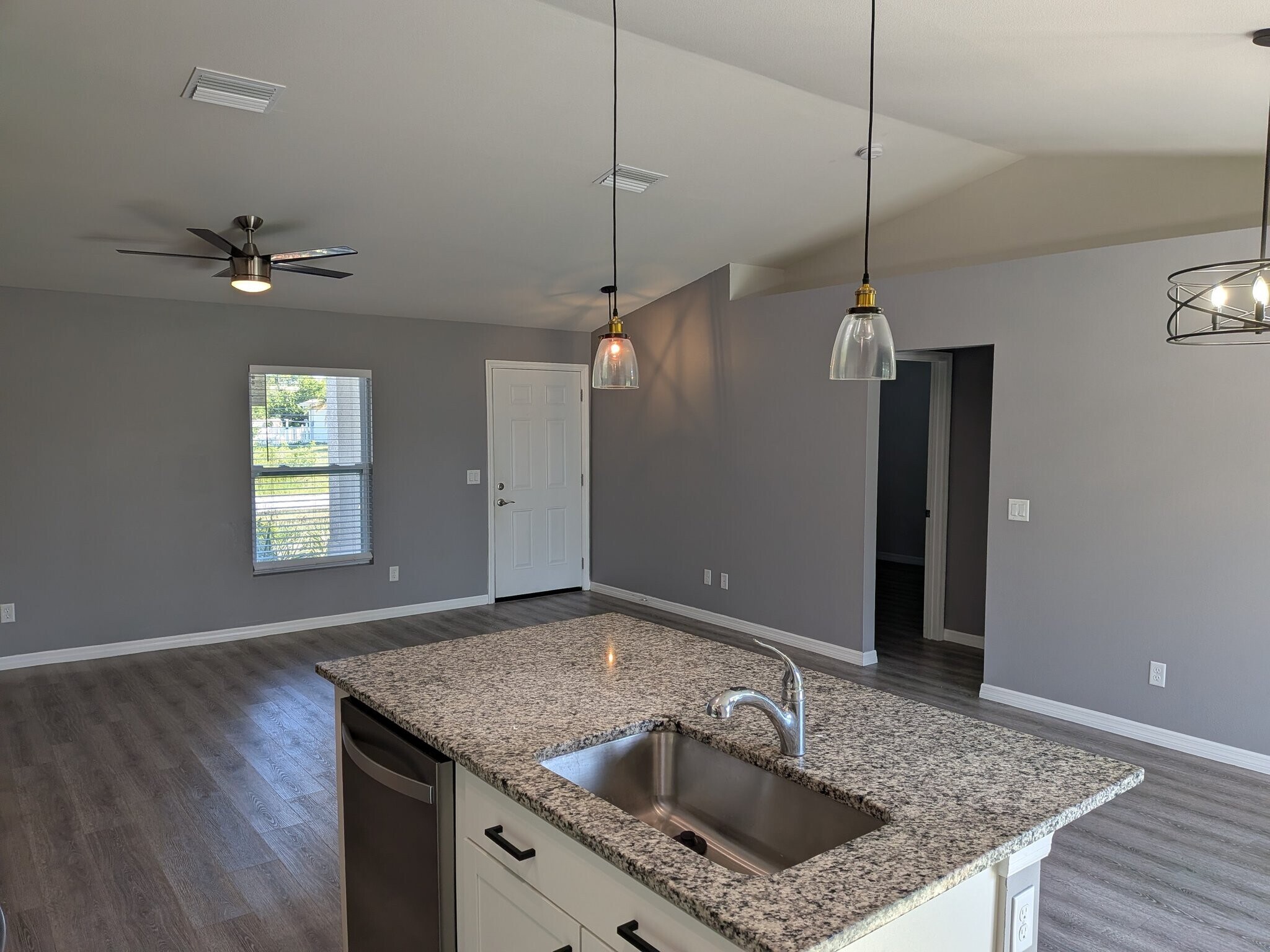 Building Photo - 5396 Gulfport Terrace