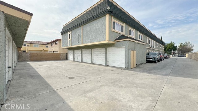Building Photo - 1102 Larimore Ave