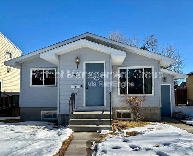 Primary Photo - 913 N Park Ave