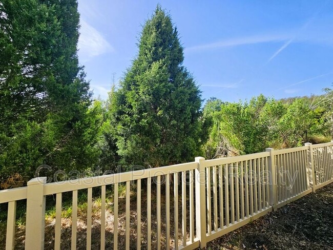 Building Photo - 30219 Southwell Ln