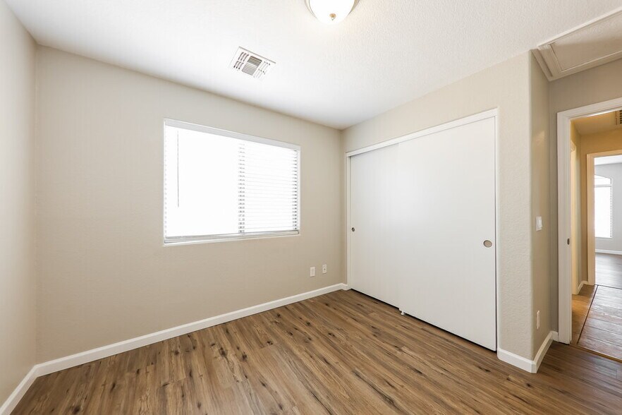 Building Photo - 13331 W Boca Raton Rd