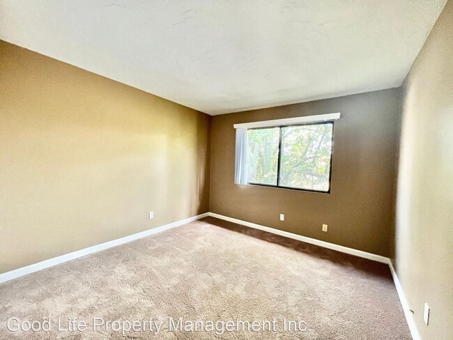 Building Photo - 2 br, 2.5 bath House - 140 E El Norte Pkwy...