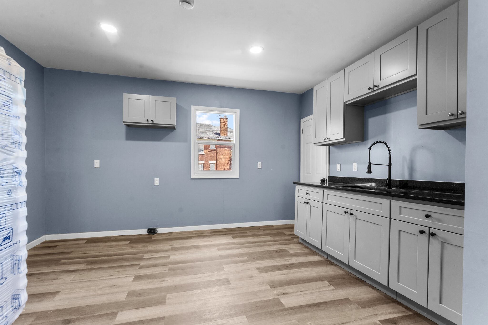 Building Photo - 2648 Tuxedo St
