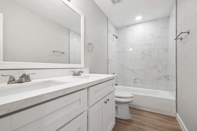 Building Photo - 1127 Cascade Creek Dr