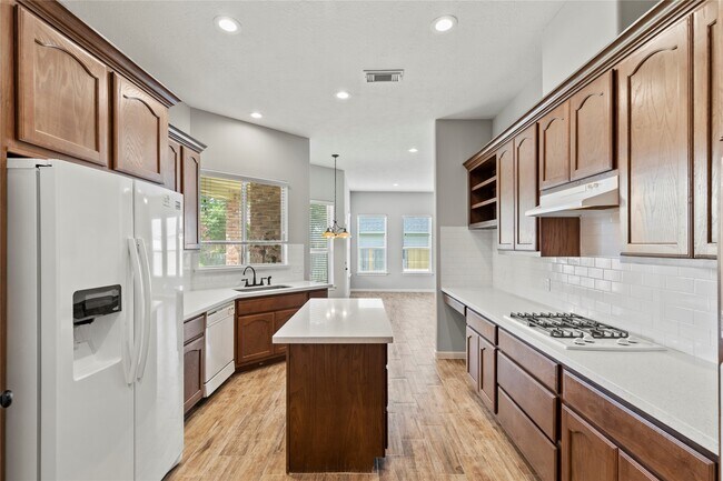 Building Photo - 521 Ironwood Forest Dr