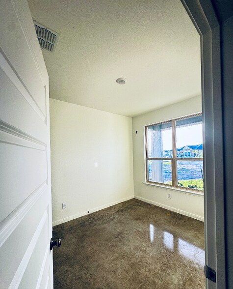 Building Photo - 2937 Quail Rdg Ln