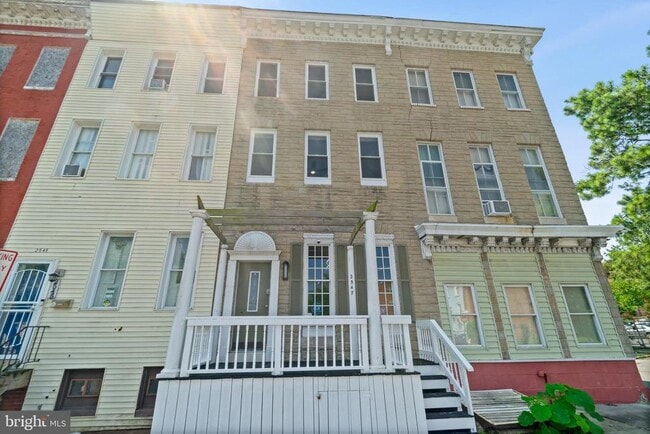 Building Photo - 2547 Ashton St