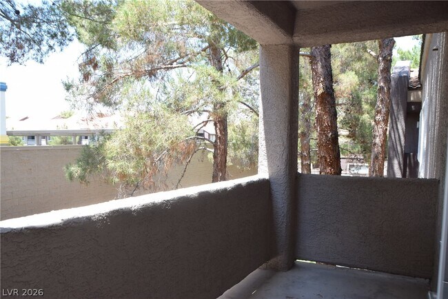 Building Photo - 5250 S Rainbow Blvd