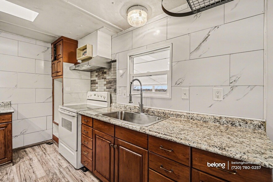 Building Photo - 3904 Glacier Dr