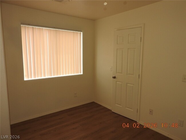 Building Photo - 906 Valetta Flat Ave