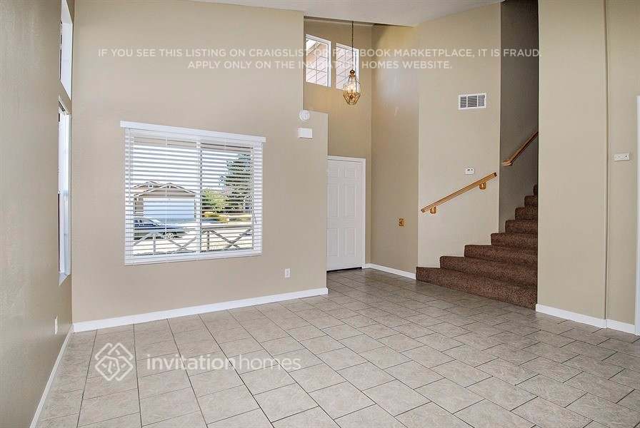 Building Photo - 31089 Tecumseh Ct