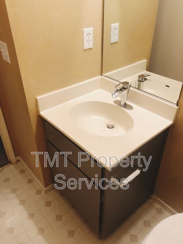 Building Photo - 169 Pierpoint Cir