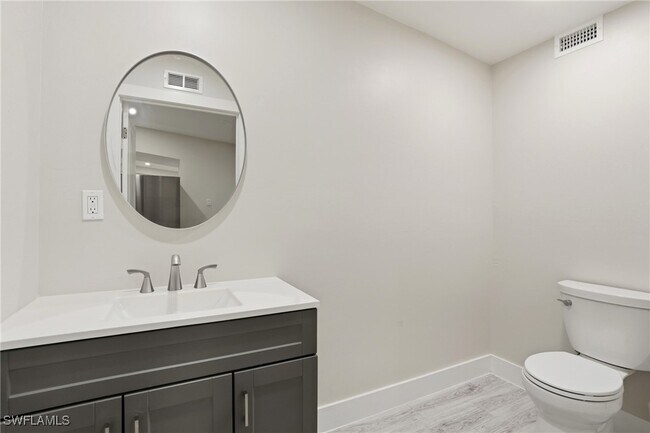 Building Photo - 6070 Lancewood Way