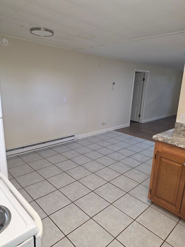 Building Photo - 2 bedroom unit in Berrien Springs