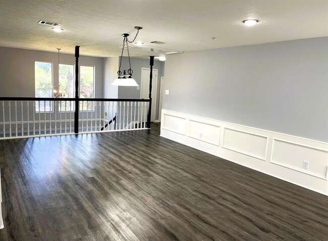 Building Photo - 18315 Cransley Dr